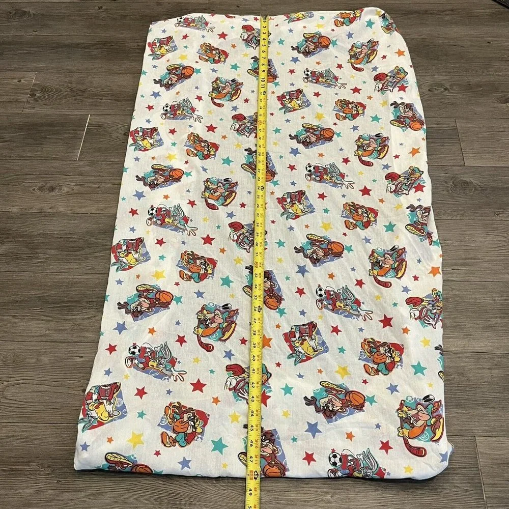 Vintage 1997 Warner Bros Looney Tunes Twin Fitted Sheet Bugs Bunny Taz Sports